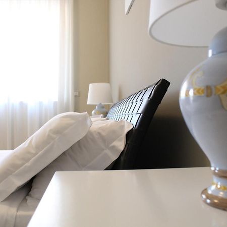 No Tag Urban Hotel Trani Dış mekan fotoğraf