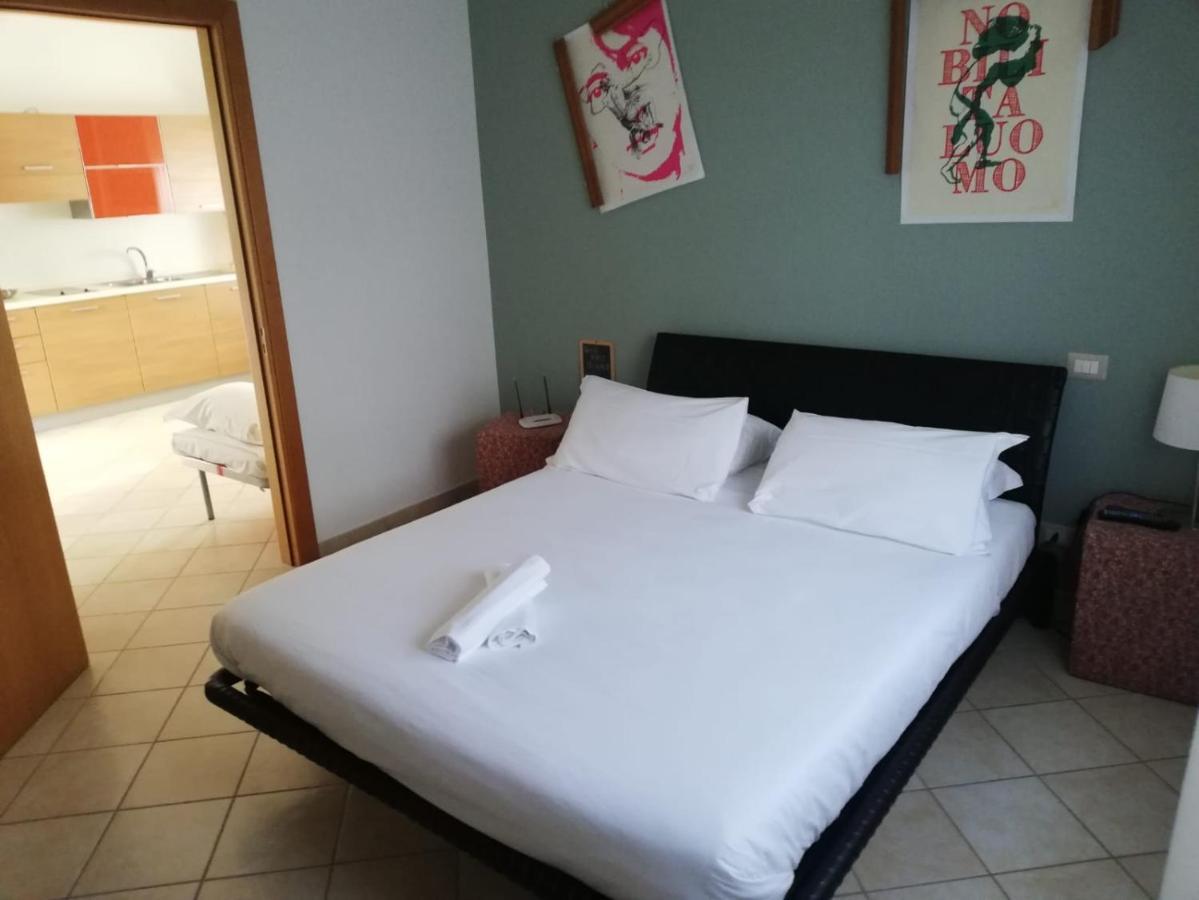 No Tag Urban Hotel Trani Dış mekan fotoğraf