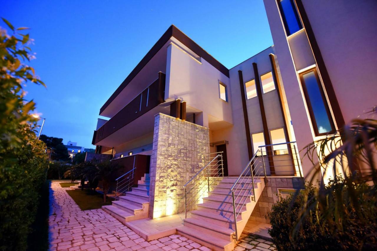 No Tag Urban Hotel Trani Dış mekan fotoğraf